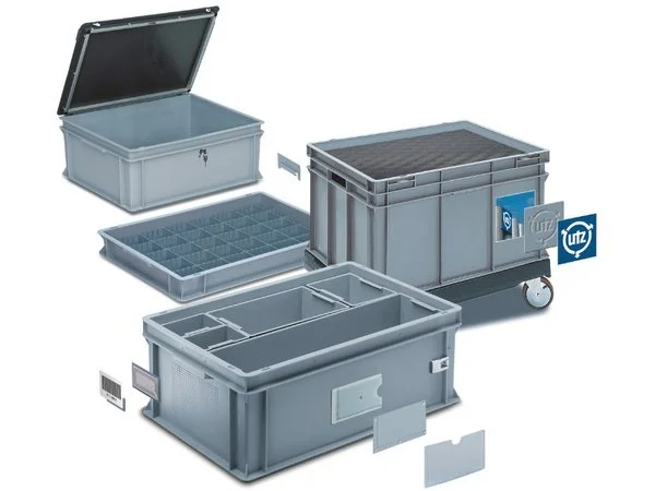 RAKO container with various accessories