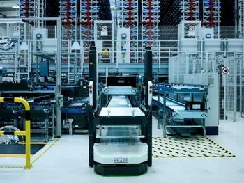 Autonomous robot transporting Utz containers